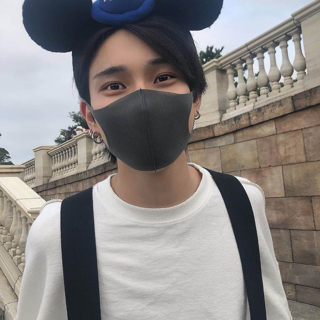 星那さんのインスタグラム写真 - (星那Instagram)「🙂💙  #ディズニー#ディズニーシー」9月2日 23時16分 - sn_55_