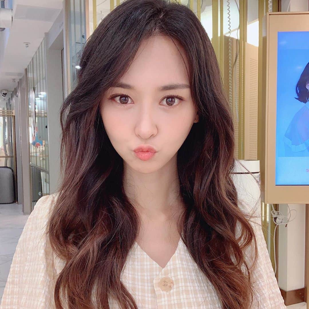 のインスタグラム：「😚❤️」