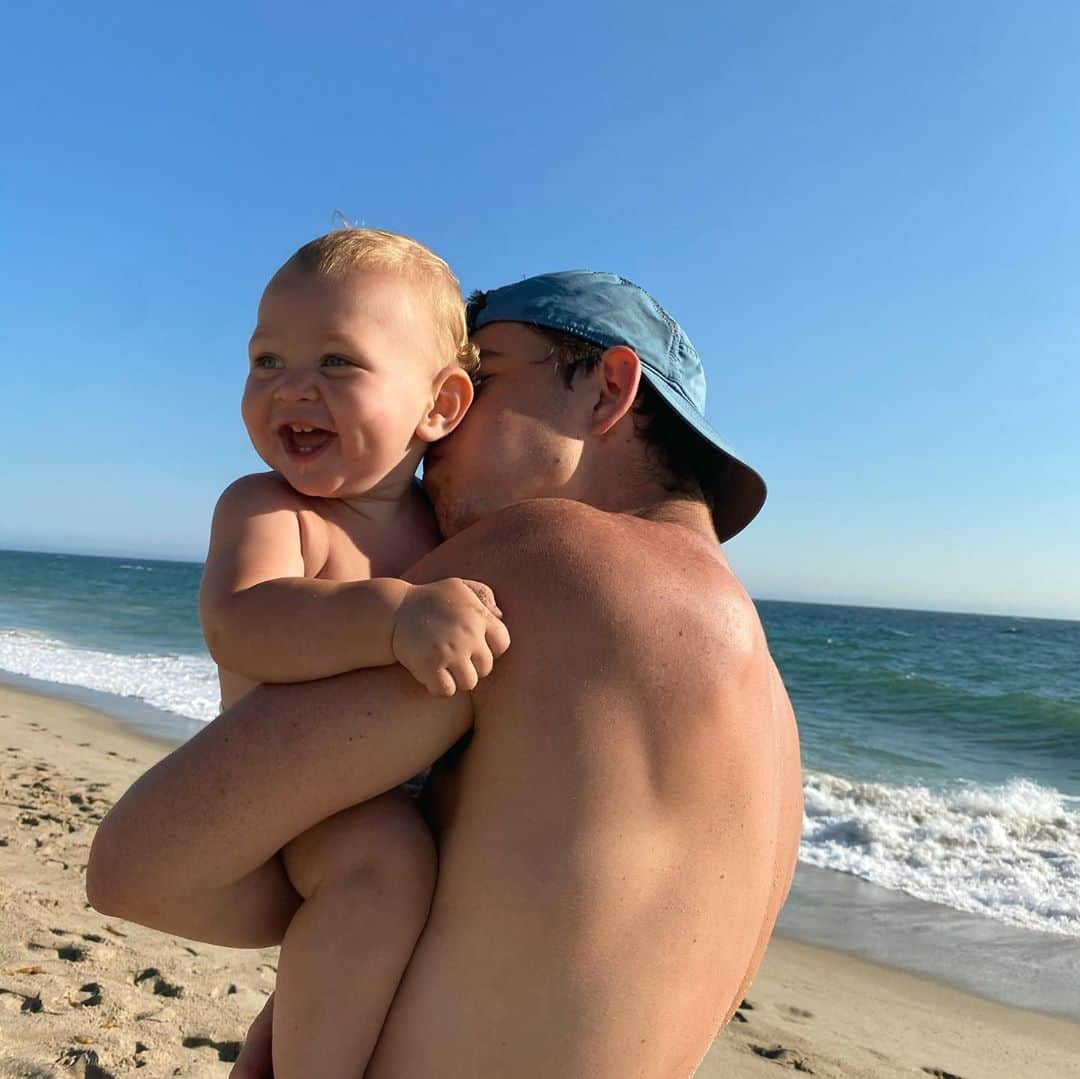 ナッシュ・グリアさんのインスタグラム写真 - (ナッシュ・グリアInstagram)「Beach bumz ☀️」9月3日 9時16分 - nashgrier