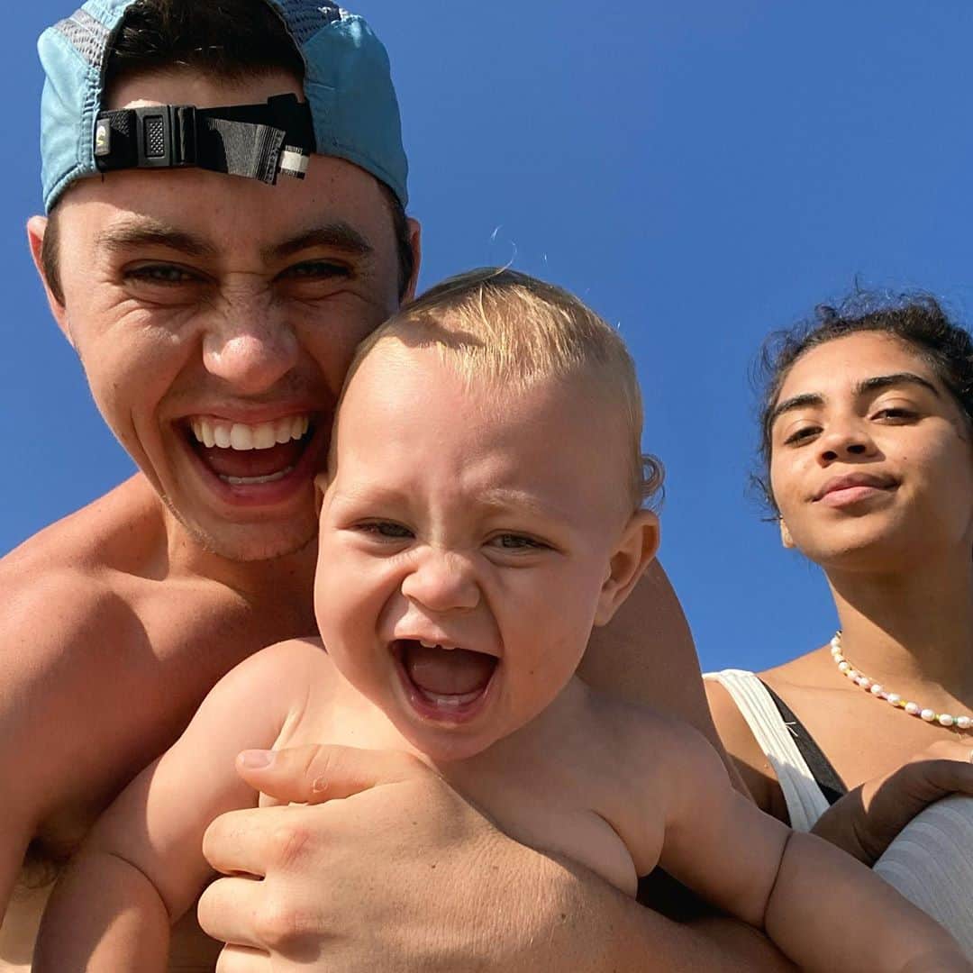 のインスタグラム：「Beach bumz ☀️」