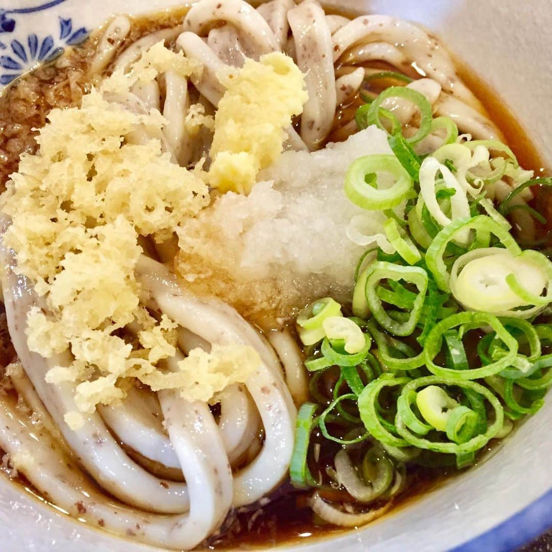 栗原英雄さんのインスタグラム写真 - (栗原英雄Instagram)「#大地 大阪公演中に食べたおうどん」9月3日 9時25分 - hideokurihara