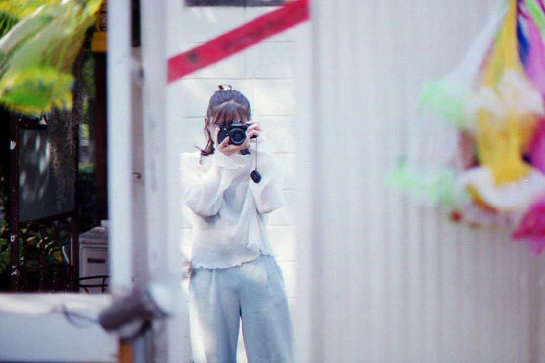 のインスタグラム：「🎞﻿ ﻿ 私からみた私と﻿ ﻿ あなたからみた私と﻿ ﻿ カメラ越しの私と  鏡越しの私と。 ﻿ ﻿ #puffil」