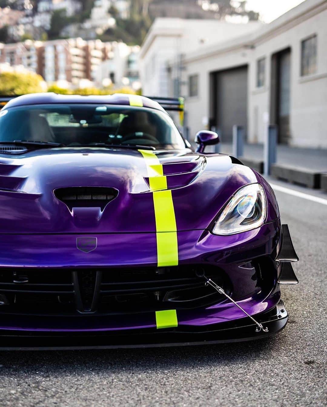 CarsWithoutLimitsさんのインスタグラム写真 - (CarsWithoutLimitsInstagram)「Wild #ViperACR Photos @californiaexoticsdaily #carswithoutlimits #dodge」9月3日 10時15分 - carswithoutlimits
