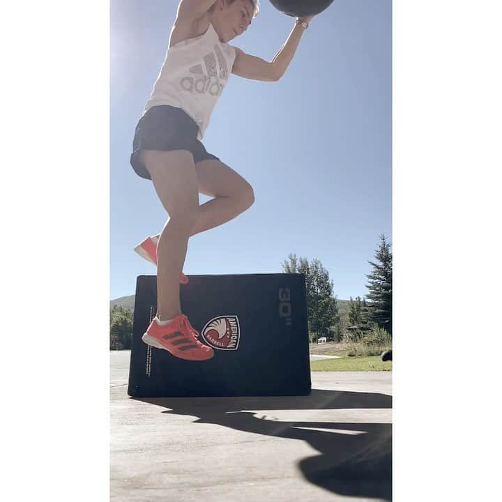 ミカエラ・シフリンのインスタグラム：「not. quick. enough. 😤😤😤」