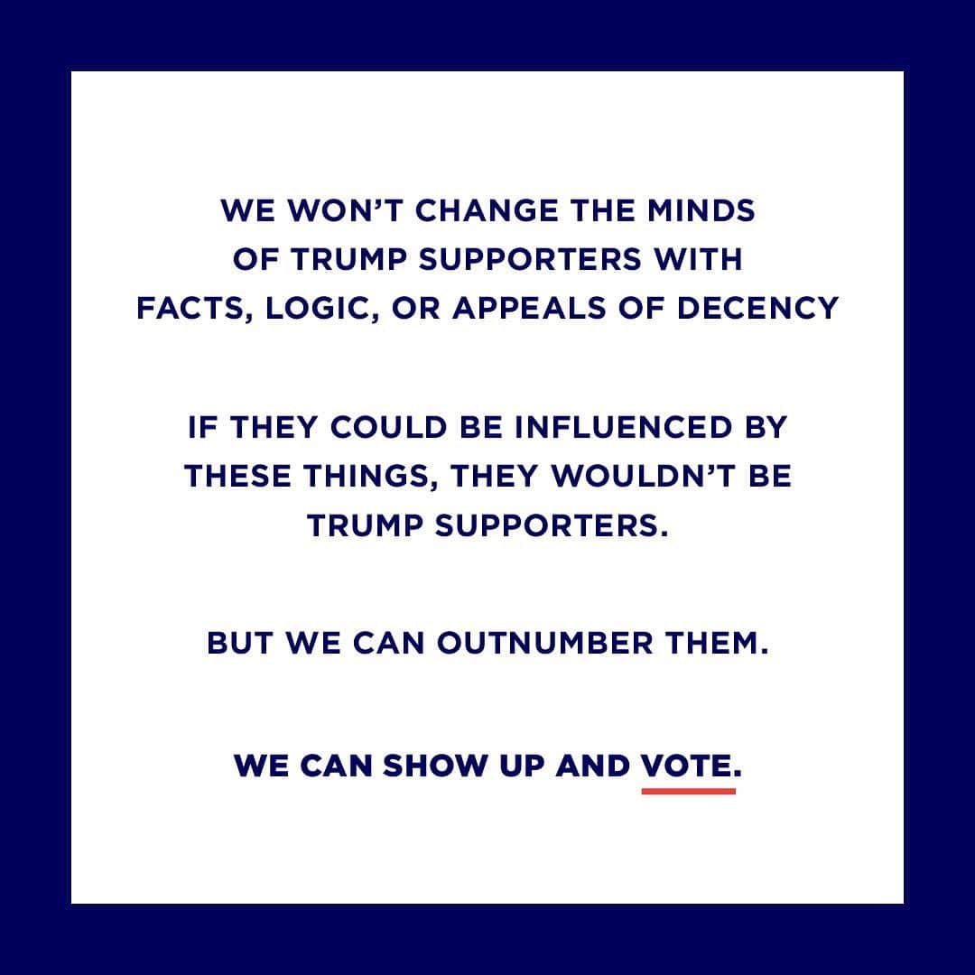 チェルシー・ハンドラーさんのインスタグラム写真 - (チェルシー・ハンドラーInstagram)「Vote and vote EARLY. #Biden2020」9月3日 2時20分 - chelseahandler