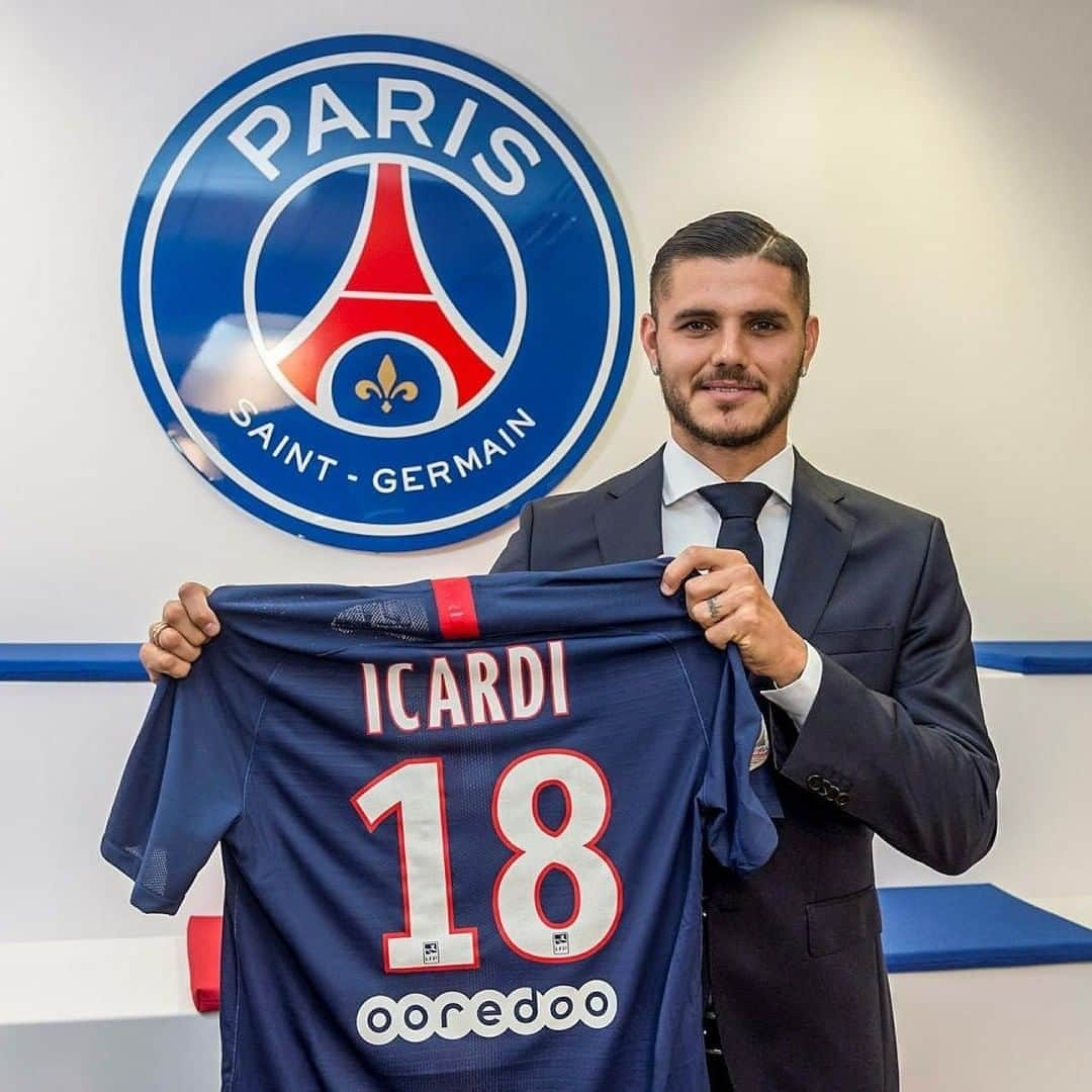 パリ・サンジェルマンFCさんのインスタグラム写真 - (パリ・サンジェルマンFCInstagram)「@mauroicardi joined us 1️⃣ year ago ❤️💙 Il y a 1️⃣ an, @mauroicardi rejoignait le #ParisSaintGermain 🦅❤️💙 . #ICICESTPARIS #AllezParis #PSG #Icardi #MauroIcardi #Paris #Football」9月3日 2時19分 - psg