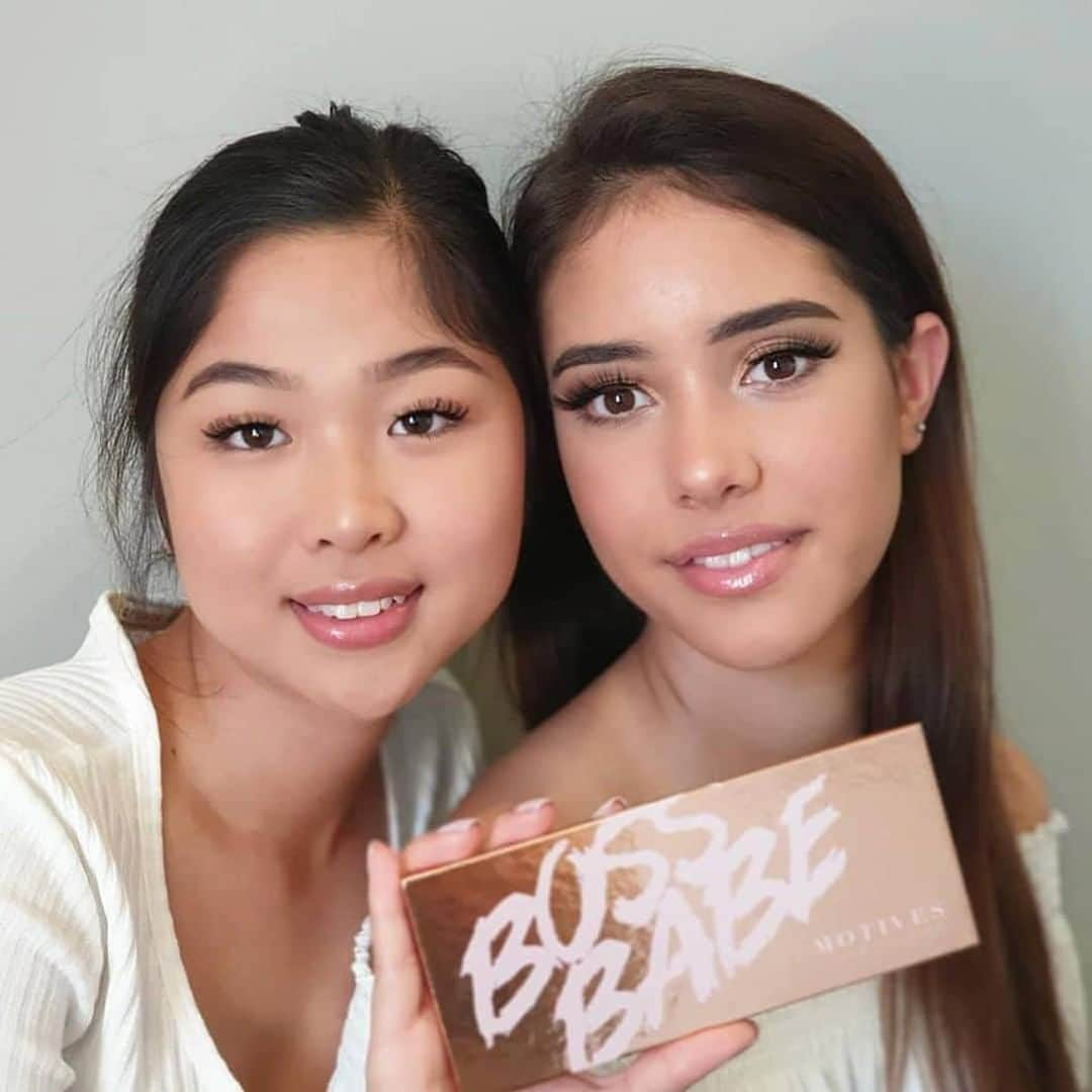 Motives Cosmeticsさんのインスタグラム写真 - (Motives CosmeticsInstagram)「Stunning beauties with our BOSS BABE palette! Let your eye makeup exude your inner confidence with our fan-favorite Boss Babe Palette.  Pic: Pearly Koh . . . . . #motivescosmetics #motives #makeup #beauty #makeupartist #mua #girlboss #entrepreneur #beyourownboss #everydaymakeup #naturalmakeup #everydaybeauty #beautywithbenefits #beautyexperts #nofitlerneeded #nofilter  #bossbabe #getthelook #gtl」9月3日 2時48分 - motivescosmetics