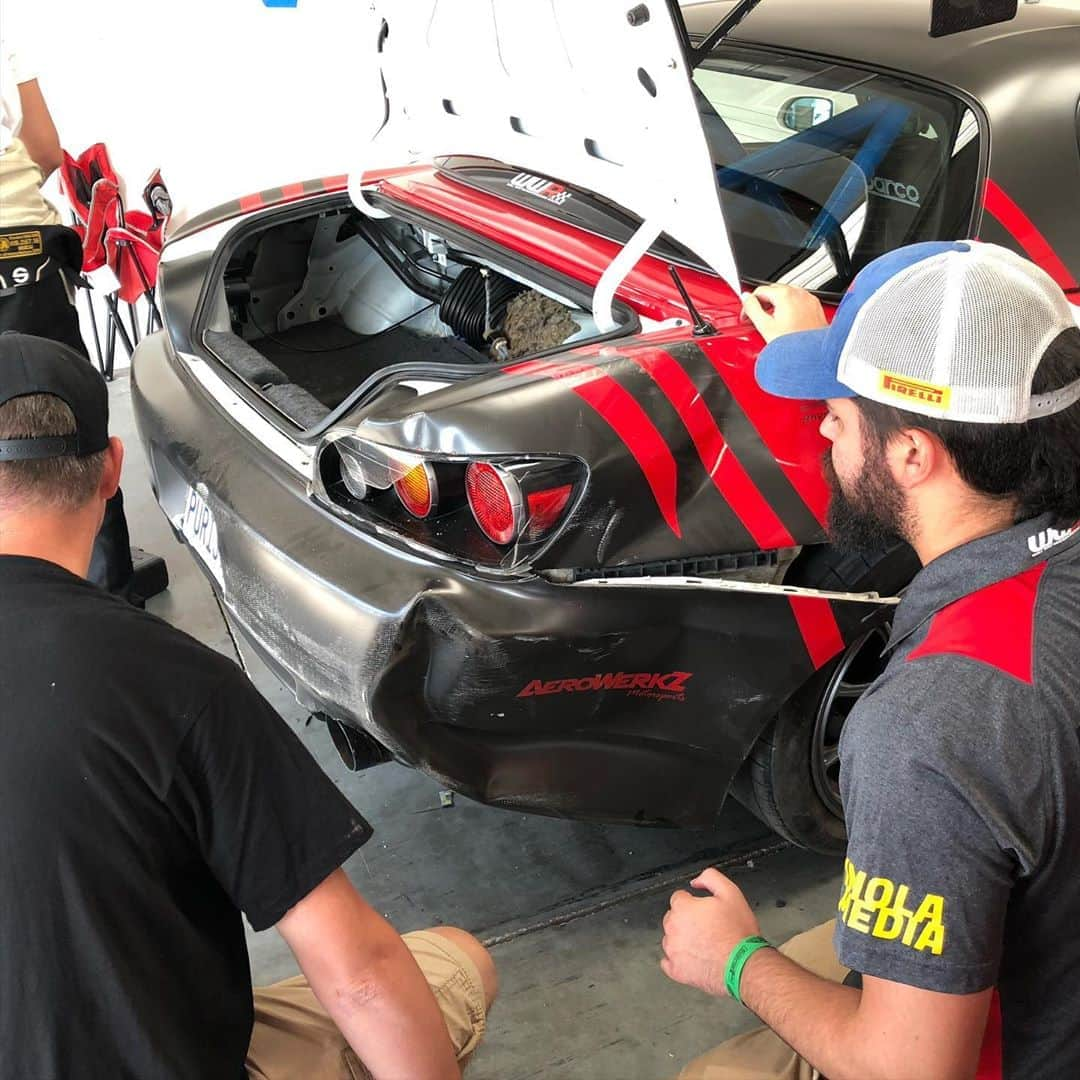 コーディー・ウォーカーさんのインスタグラム写真 - (コーディー・ウォーカーInstagram)「Epic day at ButtonWillow! Both @dustiinw and myself were testing our s2000’s with some new modifications 😬 As always great to be with the @wrteknica team 👊#fullsend #ohshit #whoops #itllbuffout🤕 #s2k #s2000 #ap2 #ap1 #spoon #honda #jdm #tuner #trackday」9月3日 3時01分 - codybwalker