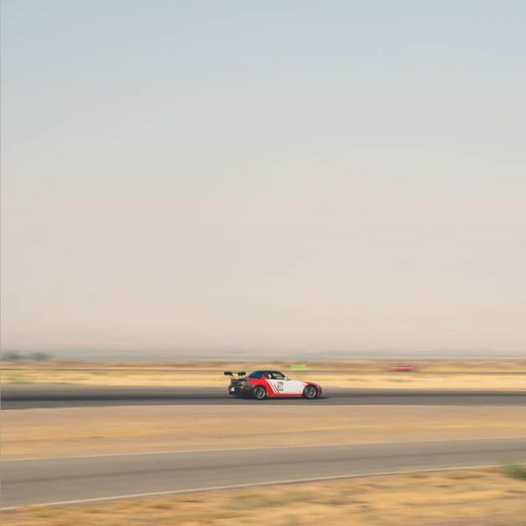 コーディー・ウォーカーさんのインスタグラム写真 - (コーディー・ウォーカーInstagram)「Epic day at ButtonWillow! Both @dustiinw and myself were testing our s2000’s with some new modifications 😬 As always great to be with the @wrteknica team 👊#fullsend #ohshit #whoops #itllbuffout🤕 #s2k #s2000 #ap2 #ap1 #spoon #honda #jdm #tuner #trackday」9月3日 3時01分 - codybwalker