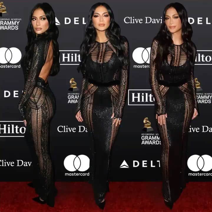 のインスタグラム：「The stunning @nicolescherzinger in a shimmering #JULIENMACDONALD couture signature knit gown at the @clivejdavis Pre-Grammys Party」