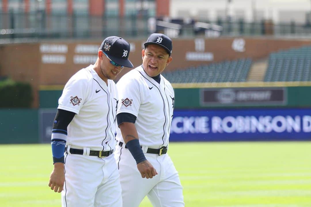 ミゲル・カブレラのインスタグラム：「I'm so sorry bro, you're a big part of this team, get well soon @jacobyjones23」