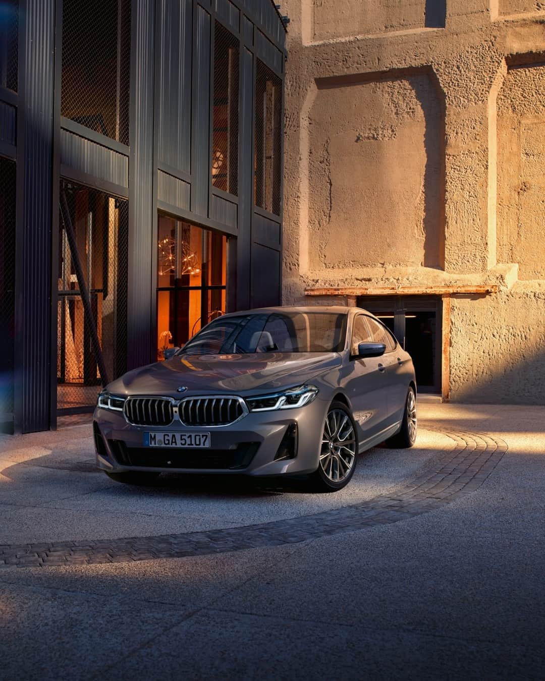 BMWのインスタグラム：「Good design is where art meets joy. The BMW 6 Series Gran Turismo. #THE6 #BMW #6Series #Travelling」