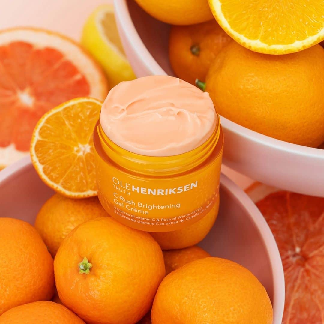 のインスタグラム：「Dry, dull skin -- C you never! Our C-Rush Brightening Gel Crème is made with Vitamin C to deliver 24-hour hydration, brighten, firm and target fine lines and wrinkles 🍊 Have you tried this moisturizer yet? #FallForVitaminC」