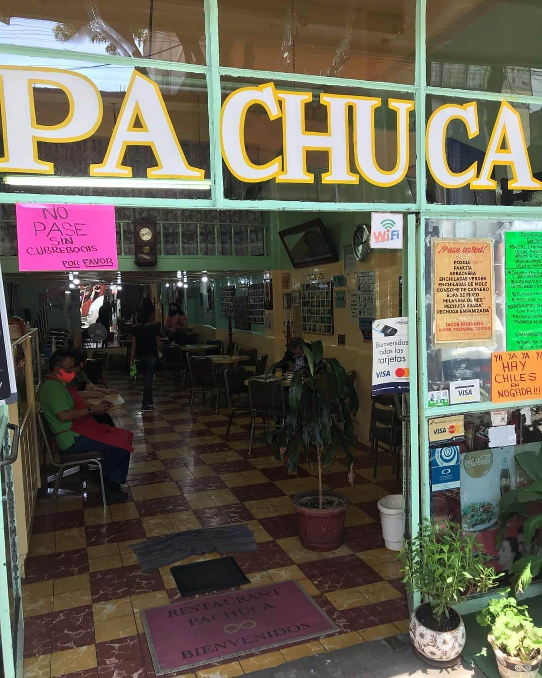 トームさんのインスタグラム写真 - (トームInstagram)「Delicious $60MXN vegetarian lunch at iconic #Pachuca restaurant (est. 1927) followed by incredible oversized pastries next door in gorgeous neighborhood #SantaMariaRibera We are: 1/ Vegetable Sopa 2/ Arroz  3/ Torta de Nopal (Cactus) in Tomato  4/ Apples & Guava  5/ CAKES!」9月3日 5時13分 - tomenyc