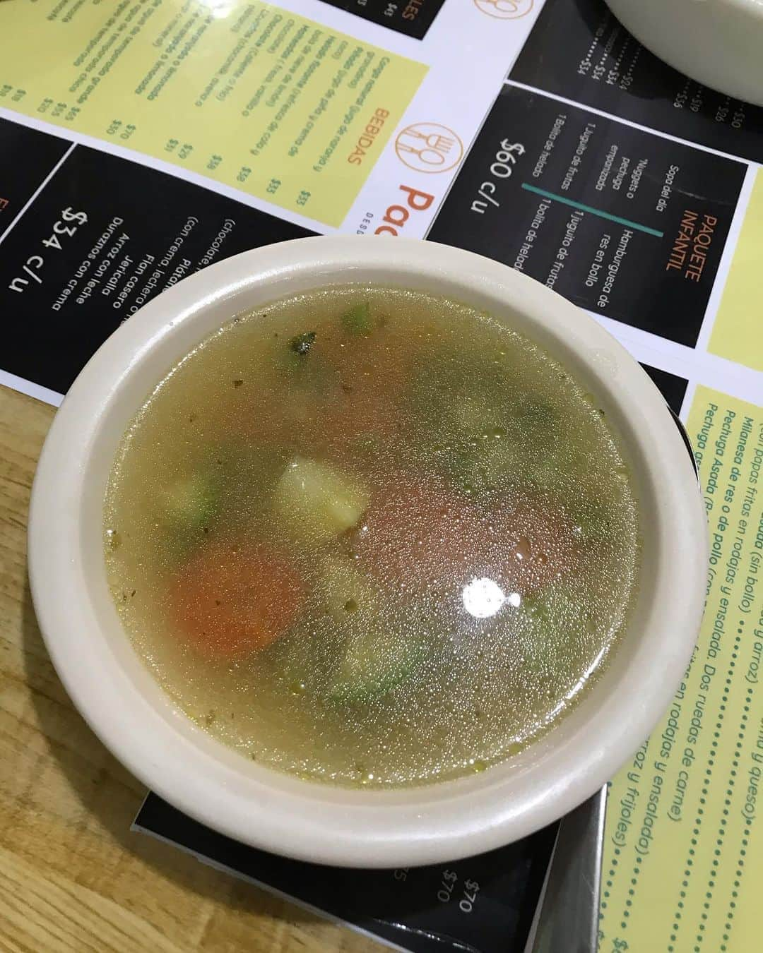 トームさんのインスタグラム写真 - (トームInstagram)「Delicious $60MXN vegetarian lunch at iconic #Pachuca restaurant (est. 1927) followed by incredible oversized pastries next door in gorgeous neighborhood #SantaMariaRibera We are: 1/ Vegetable Sopa 2/ Arroz  3/ Torta de Nopal (Cactus) in Tomato  4/ Apples & Guava  5/ CAKES!」9月3日 5時13分 - tomenyc