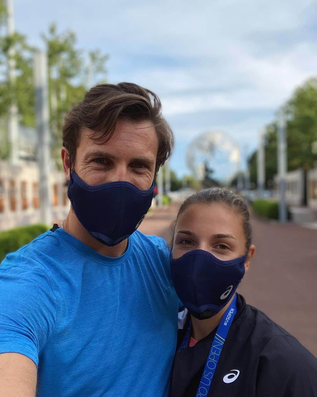 ディラン・モスコビッチのインスタグラム：「One year later! Let’s gooo @shazzzzy @darijajurak !! . . #usopen #covid19 #tennis #grandslam #athlete #asics #babolat」