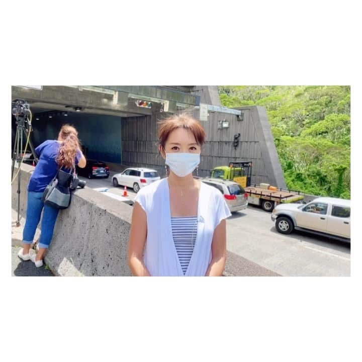 荒川れん子のインスタグラム：「If you want to get COVID test, I think this is best spot. When we got there for tv shooting around 11am yesterday, there was NO waiting time from Kaneohe to Honolulu bound. They said it took about 30-45min from Honolulu to Kaneohe bound. If I would go there from town, I’ll use Pali or Likelike to Kaneohe then go in H3 from Kaneohe side😊 They will have it tomorrow 9/3 too. Pre-register is recommended! 後ほどちゃんと編集しようと思っていますが、取り急ぎオアフ在住の方へお知らせ。昨日H3を封鎖して行われたコロナウイルス検査の取材に行ったのですが、カネオヘからホノルルに向かう側は非常に空いていました。当局は待ち時間10分と言っていたけれど、私が見る限りは待ち時間ナシくらいに見えました。逆にホノルルからカネオヘに向かう側は30-45分待ちとのこと。私達が取材現場に着いたのは11:00amくらいです。正直、当局の予想よりかなり少なかったようです😅 明日(9/3)もあるので、もしテストを受けたい方はプレレジスターをすると更に早く終わるとのことでしたよー。 http://www.doineedacovid19test.com」