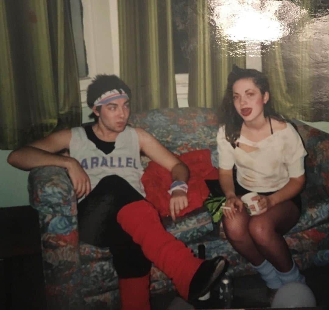 ジェームスロングのインスタグラム：「Happy Birthday Rosie ❤️ 1999 in millfields road, London! Biggest kiss. Xx」