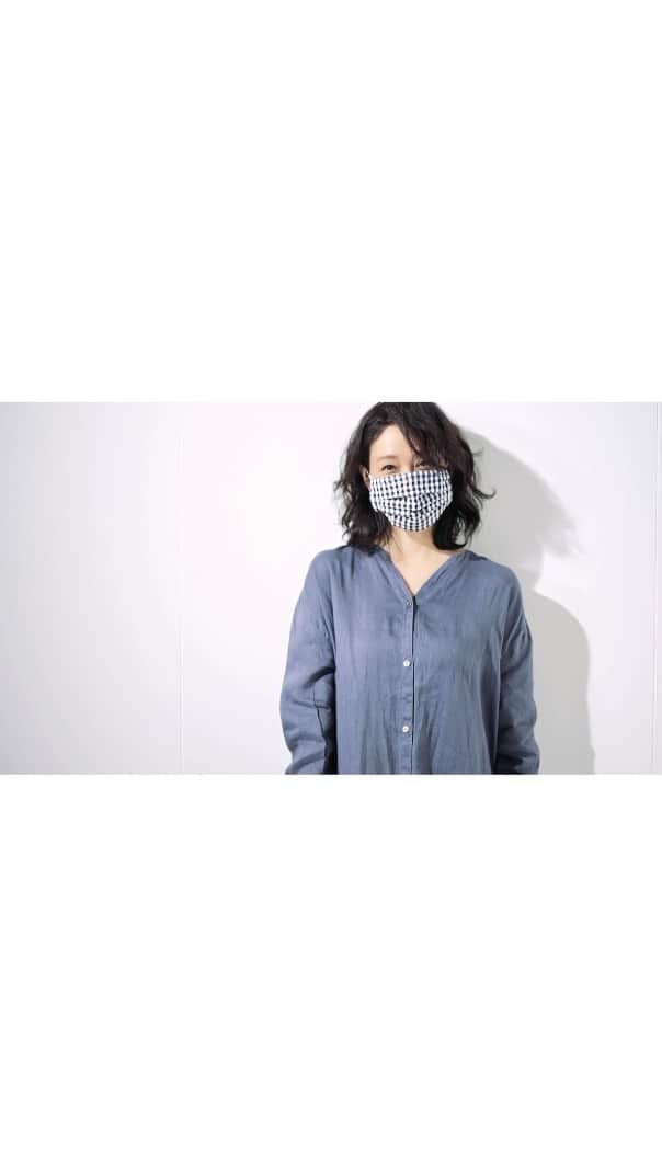 竹中友紀子のインスタグラム：「． 私が手づくりさせていただいているYUTSUKIのマス @yutsuki_official  イメージ動画です^ ^  メインの別件撮影終了後にサクサクっと撮っていただきまして、さらに撮影後動画完成まで5日という。 仕事の速さとご厚意に本当に感謝感謝です！ありがとうございました。  私のマスクへのこだわりがたくさん詰まった動画となっています。  たくさんの方々にご覧いただけると嬉しいです。  Starring :  Yukiko Takenaka  Videographer : Ryo Kosui  Hair & makeup :  Hironori Tanaka @hironoritanaka_ladonna   Narrator :  Yukiko Takenaka  Producer :  TERA   Director :  HironoLee @hironolee_movie   Video editor :  HironoLee @hironolee_movie」