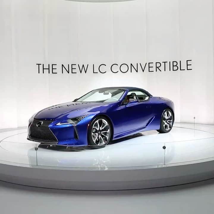 Lexus USAのインスタグラム：「Top down. Thrill up. Experience amazing at its most amazing in the exhilarating all-new #LexusLCC.」