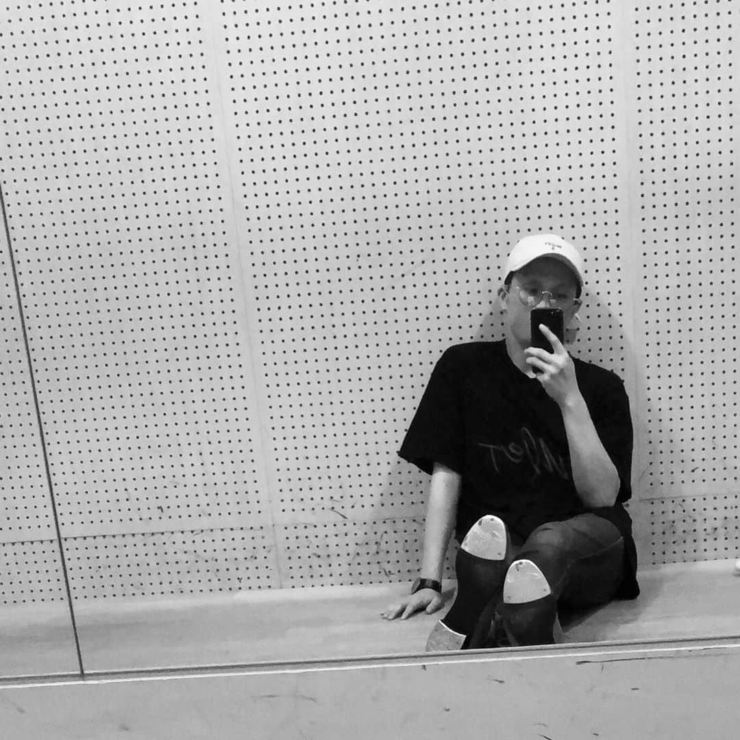 風間由次郎のインスタグラム：「👞👞🎶 #tap」