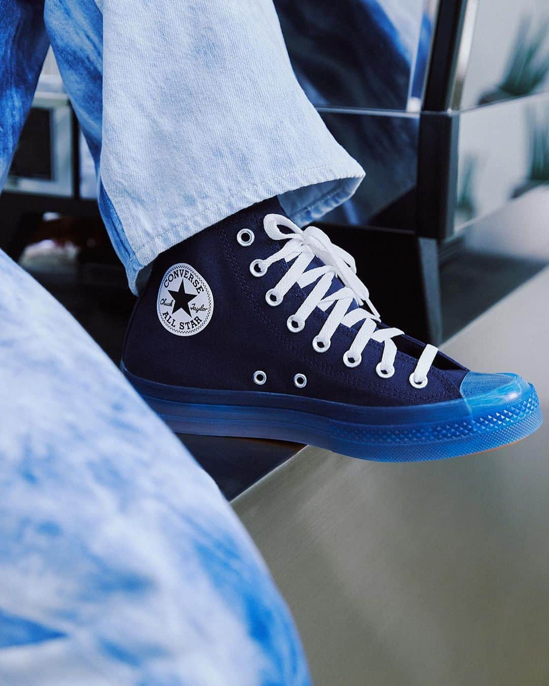 イドンさんのインスタグラム写真 - (イドンInstagram)「#광고 #converse #컨버스」9月3日 18時18分 - hyojong_1994