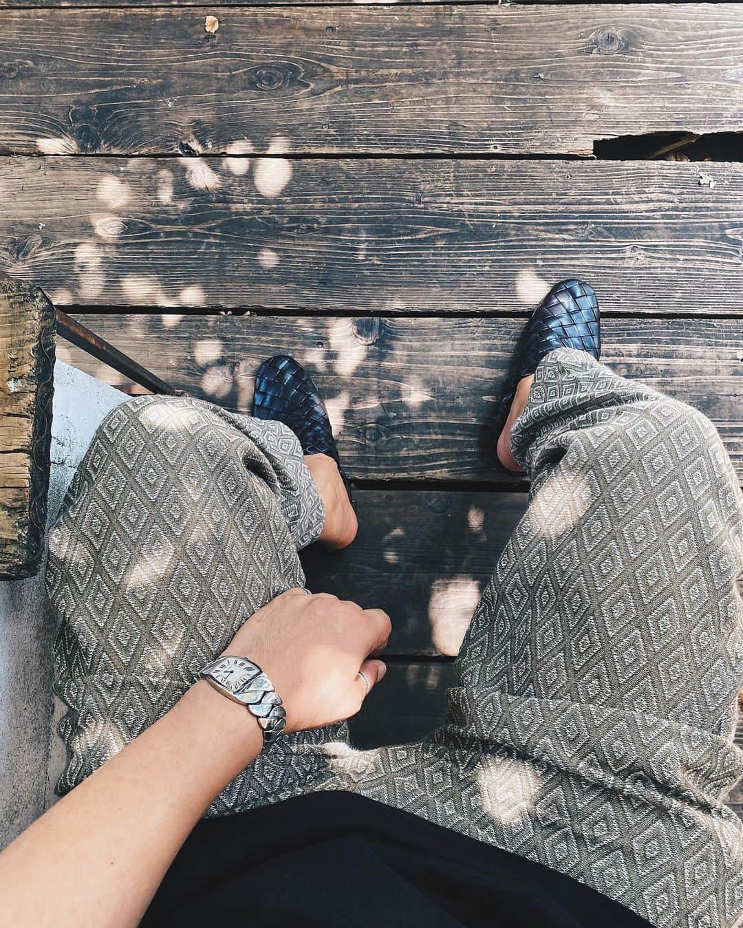 小塚源太のインスタグラム：「mood🍂 #stussy #bottegaveneta #menstyle」