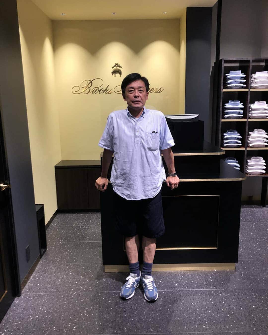 のインスタグラム：「明日移転オープンする、ブルックス ブラザーズの新店舗へ✌️欲しいアイテムがいっぱい✌️ 【by 光石】」