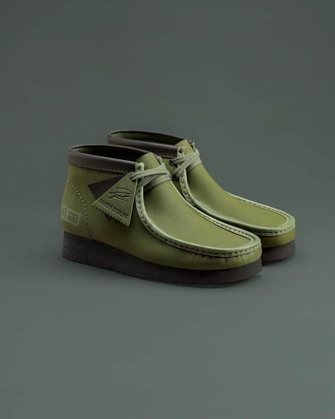 ラヒーム・スターリングさんのインスタグラム写真 - (ラヒーム・スターリングInstagram)「My Wallabee Boots are available to buy in the UK at @sizeofficial, Clarks.co.uk and Berwick Street Store, and Shoe Gallery, Kingston, Jamaica later today - 03.09.20. #ClarksandJamaica 🇯🇲 @sizeofficial @clarksoriginals @shoegalleryja」9月3日 18時51分 - sterling7