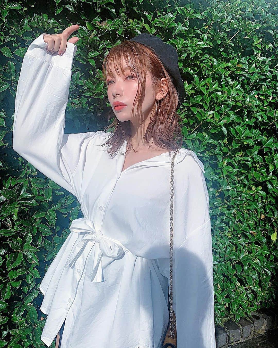 長谷川万射さんのインスタグラム写真 - (長谷川万射Instagram)「#ootd ✌🏻💓 . ゆるめのシャツかわいい。 わたしの身長でお尻隠れるくらい🍑 . . #code#男の子ママ#ママコーデ #ブランドはタグ付けてます🏷」9月3日 19時18分 - mayanyam712