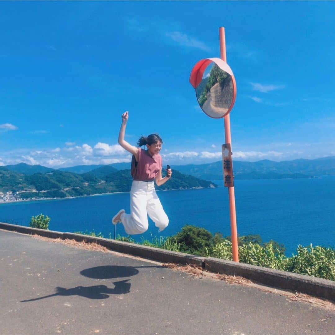 武田雛歩さんのインスタグラム写真 - (武田雛歩Instagram)「今日は八幡浜でEバイクのロケに行ってました🏍 もうなんか綺麗すぎて、ずっと感動しっぱなしでした…。10月にテレビ愛媛で4週にわたって放送されます！是非みてくださいねー！！ #E佐田岬 #e佐田岬」9月3日 19時20分 - hinaho_tkm