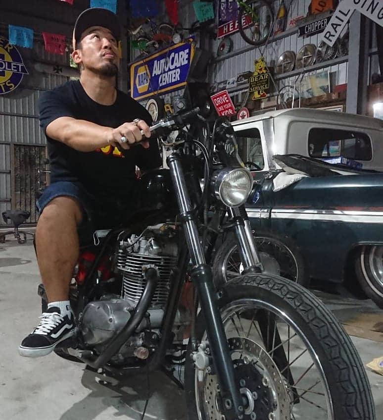 武蔵さんのインスタグラム写真 - (武蔵Instagram)「今度はこれ  250ccで遊びます☺️  自分の1台を作ります！  #武蔵  #バイク #250cc #motorcycle  #2wheels  #custom」9月3日 10時50分 - musashi_k1karate