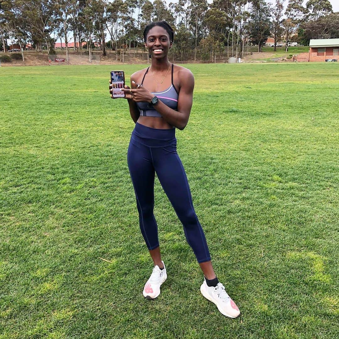 NANA OWUSU-AFRIYIEのインスタグラム：「As you all know I've been loving the new KIC app. ❤ It’s so easy to lose motivation during this time so having KIC guide you every step of the way has been so helpful! My favourite thing about KIC is the ranges of workouts to choose from and the community that comes with the app !  Honestly, this app has EVERYTHING - meditations, boxing, HIIT, pilates, strength, yoga, hundreds of insane recipes, a run tracker, an interval timer...the list goes on and on! Stop what you’re doing now, do yourself a favour and download KIC today! Head to my bio to start your 7 day free trial. @keepitcleaner #KICFIT #LETKICIT #keepitcleaner #collab」