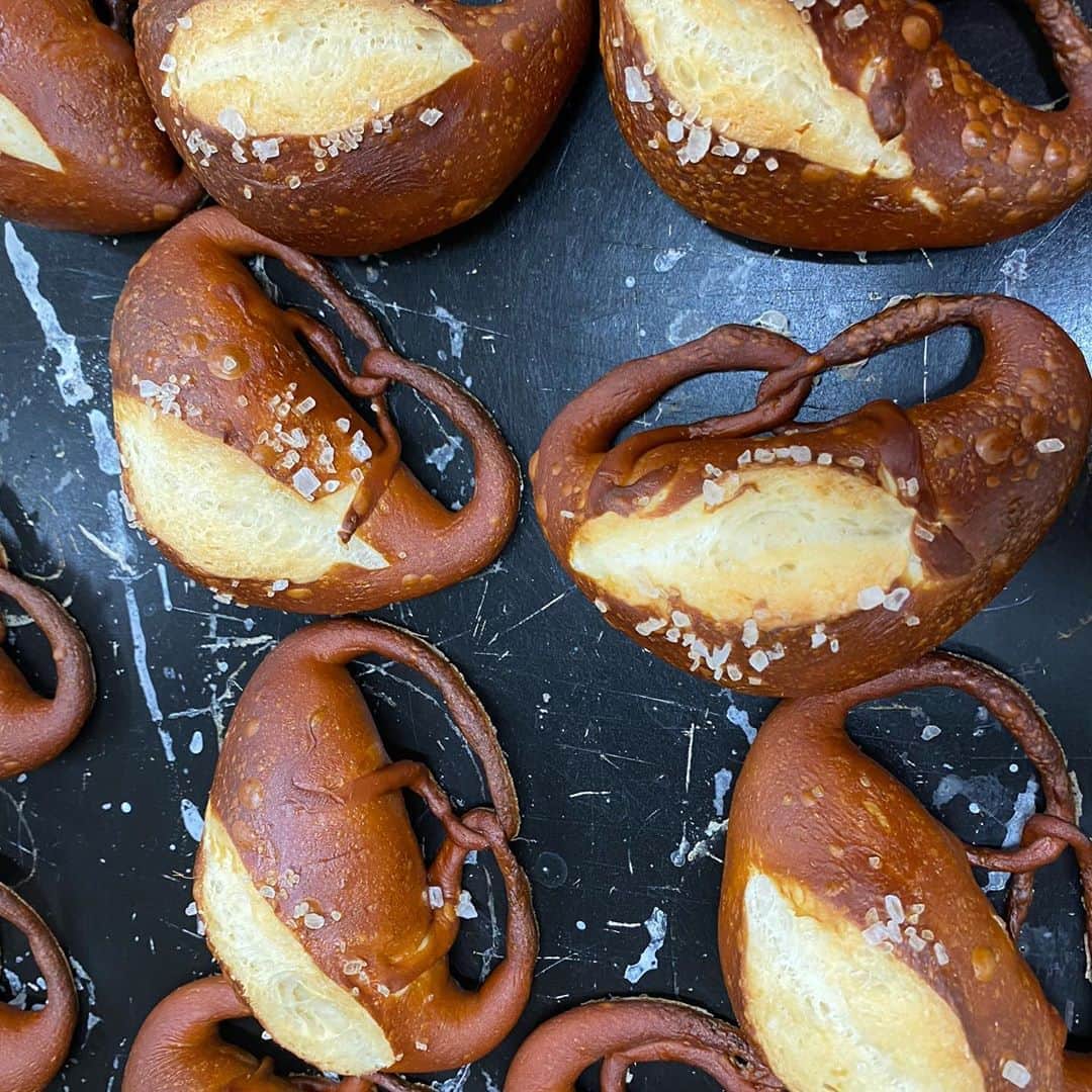 魔女菅原のグルメインスタ