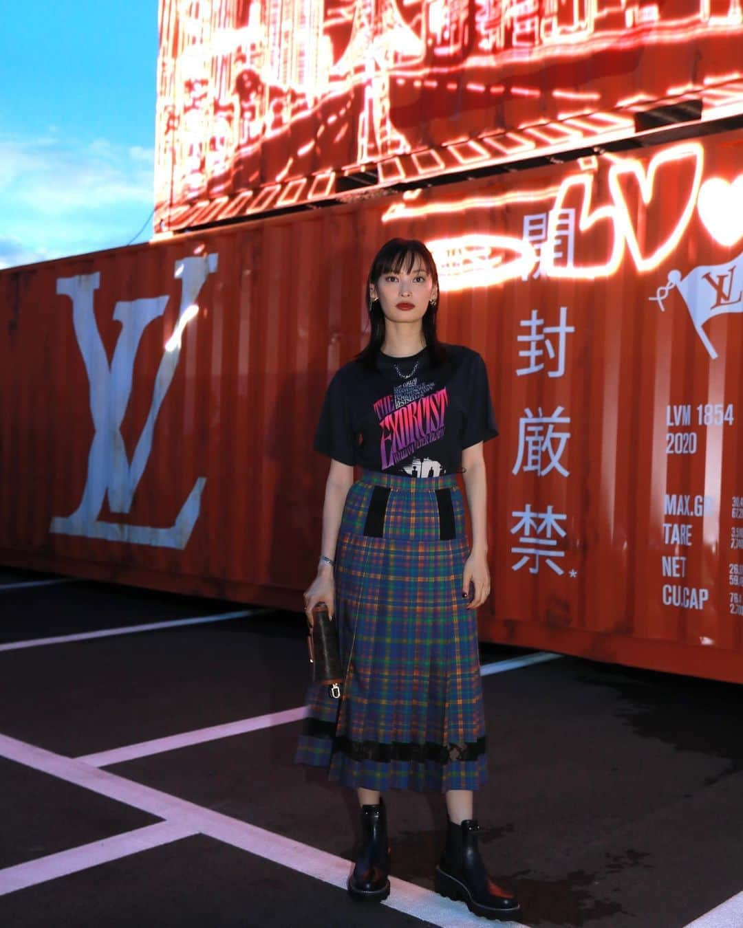 大政絢さんのインスタグラム写真 - (大政絢Instagram)「@louisvuitton   東京で行われた #louisvuitton の春夏メンズコレクションのショーに✨物語を見ているような…素晴らしい世界観に引き込まれました👏  #LVMenSS21  先程リールを初めてやってみたんだけど…ドキドキ… こんな感じなのかしら？出来てる？大丈夫？笑」9月3日 11時36分 - aya_omasa_official