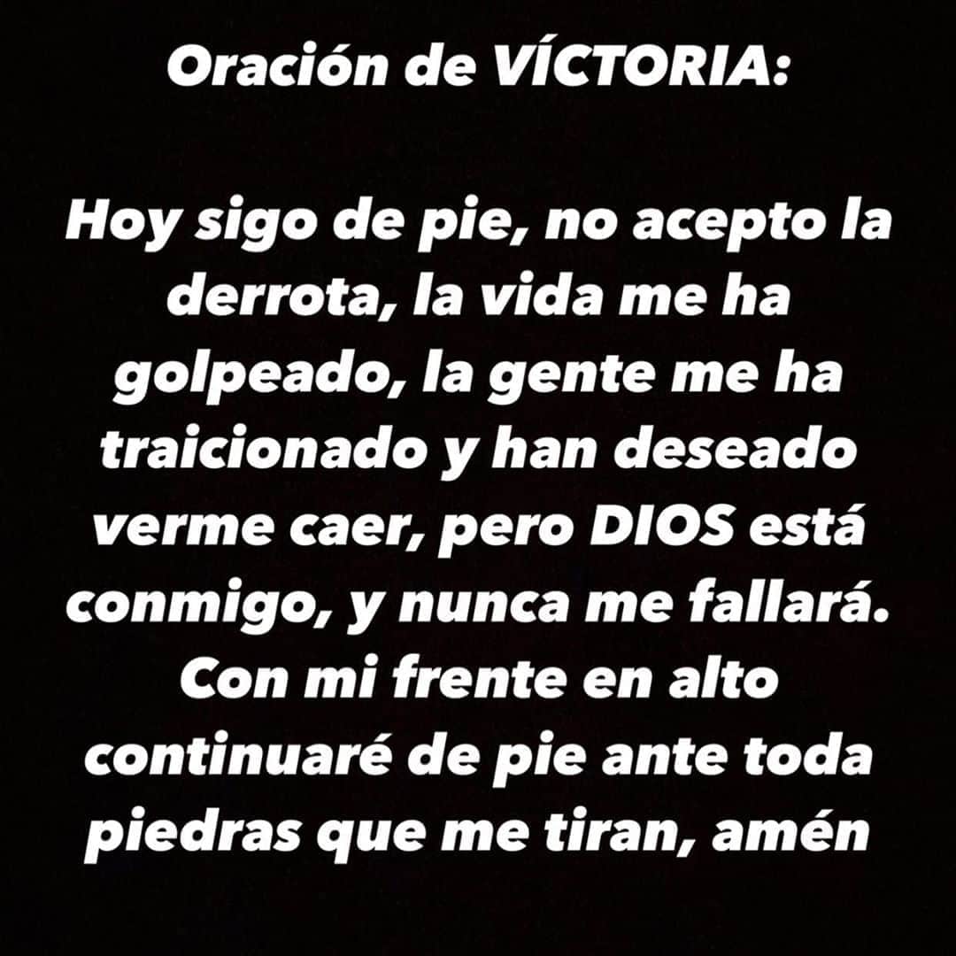 ホセ・レイエスのインスタグラム：「SIN ORACIÓN NO HAY BENDICIÓN.   ✨🧘✨」