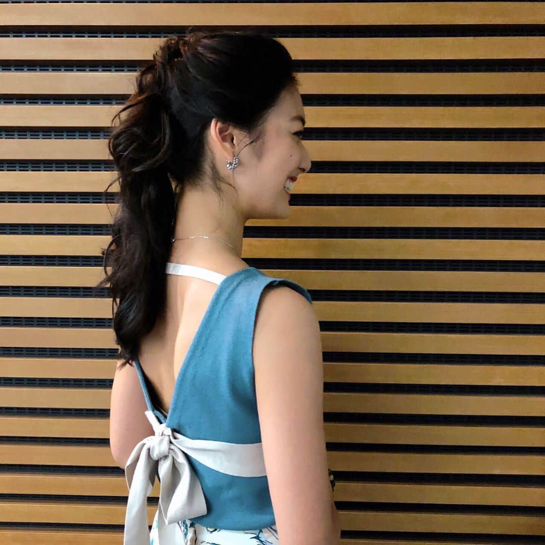 尾花貴絵さんのインスタグラム写真 - (尾花貴絵Instagram)「💄 . 収録のヘアメイクはこんな感じでした。 . 大好きな @marikonoheya さんのお任せで 珍しく、前髪もあげたアップスタイルに…✨ . なんだか新鮮だったなぁ☺❤ いつも楽しくお喋りしている間に、 あっという間に可愛くアレンジして下さる真理子さん💐 いつもありがとうございます！！！ . 衣装も可愛かったので、また改めて載せますね👗 . . #shooting #naturalmake #hairmake #makeup #portrait」9月3日 12時39分 - kie_obana_