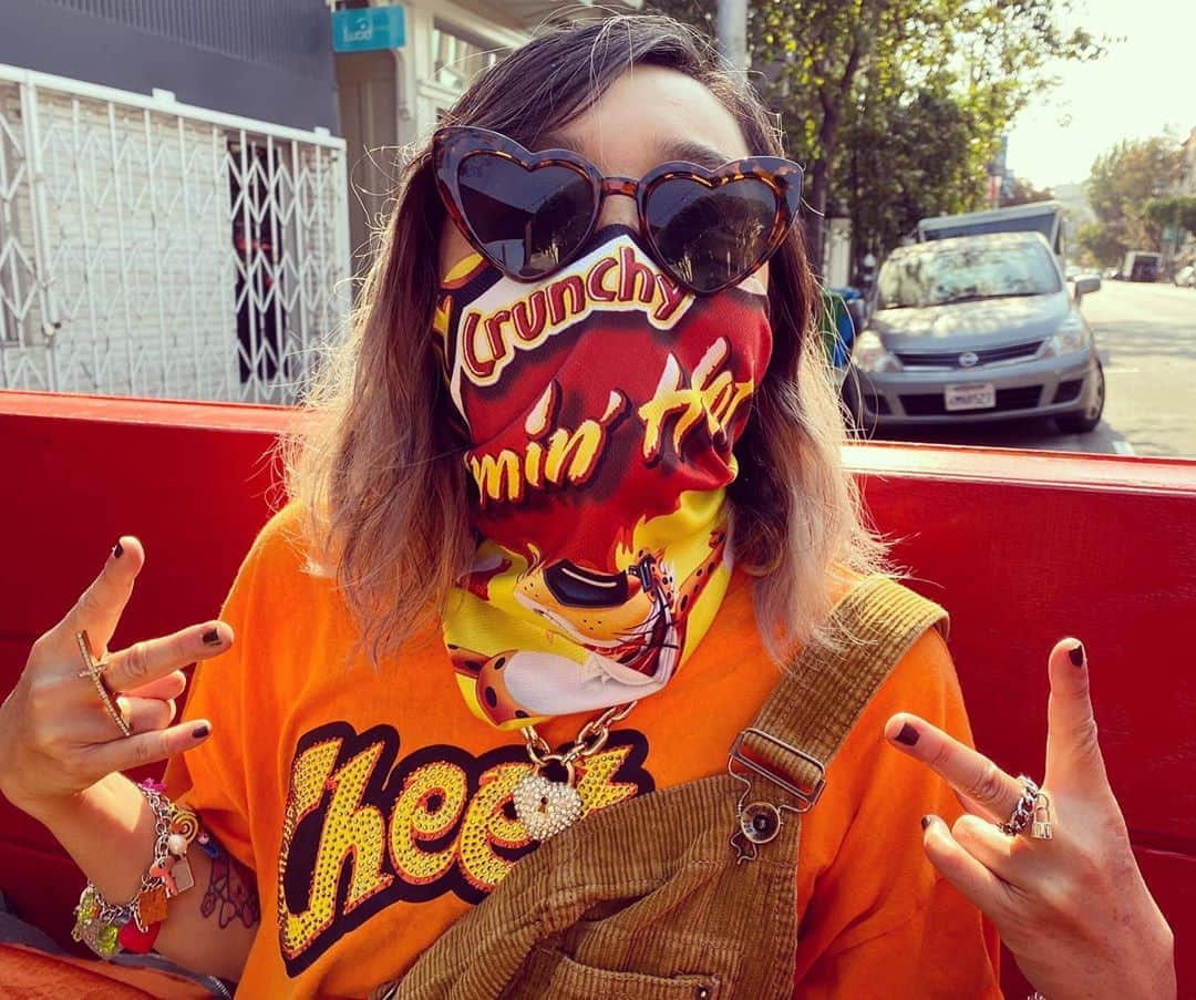 野沢直子さんのインスタグラム写真 - (野沢直子Instagram)「チートスコーデ🧡 #cheetos#laserkitten」9月3日 13時19分 - naoko.nozawa