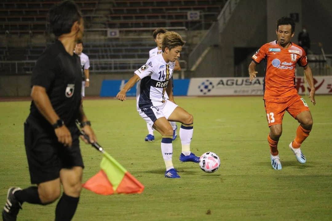 吉尾海夏のインスタグラム：「3連勝🔥🔥🔥 次はホームで共に闘いましょう！ #jリーグ  #fc町田ゼルビア #zelvia」