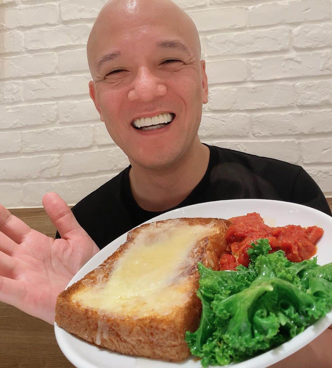 鴨頭嘉人のグルメインスタ