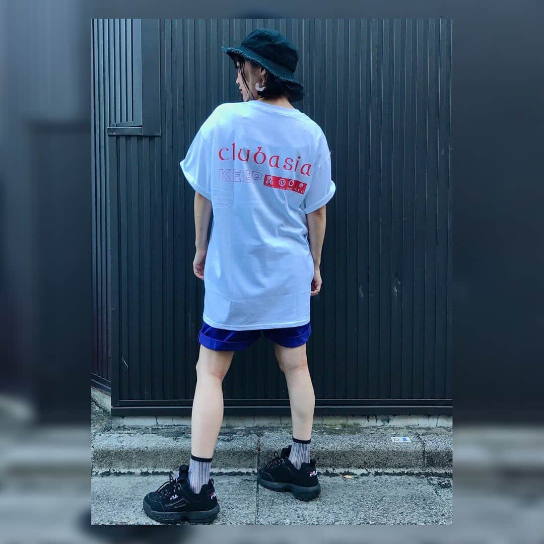 Yun chiさんのインスタグラム写真 - (Yun chiInstagram)「Return T🐉🪐✨ . . . #KEEP_CLUBASIA @clubasia  @loungeneo  @glad_shibuya . . #ししゃも脚#血管 #なんか悪い顔してる」9月3日 14時30分 - _yun_chi_