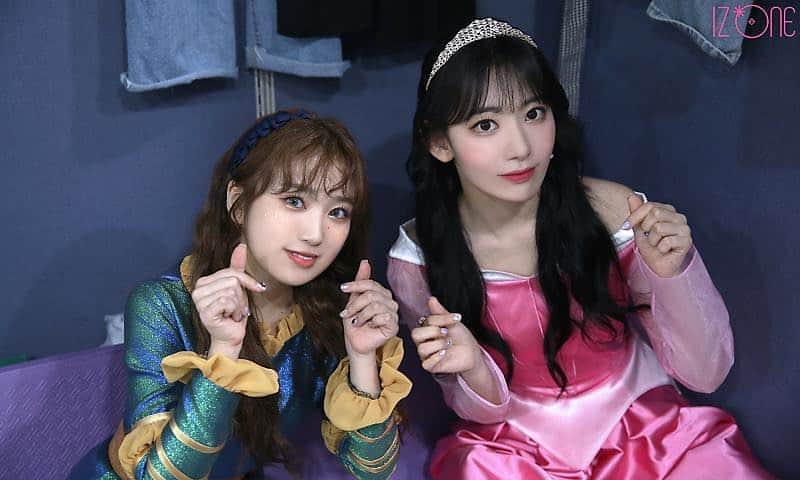 のインスタグラム：「… #hkt48 #IZONE #아이즈원 #アイズワン  #sakura #宮脇咲良 #미야와키사쿠라 #さくら #nako #矢吹奈子 #야부키나코 #なこ」