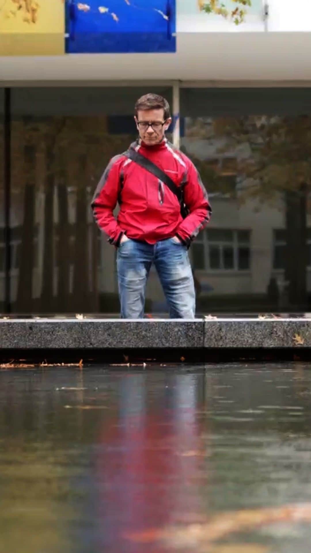 ノバルティスのインスタグラム：「Mark, a world traveler, shares his story of living with kidney failure. What might a second transplant mean to him? Quite literally, the world. #ReimaginingMedicine」