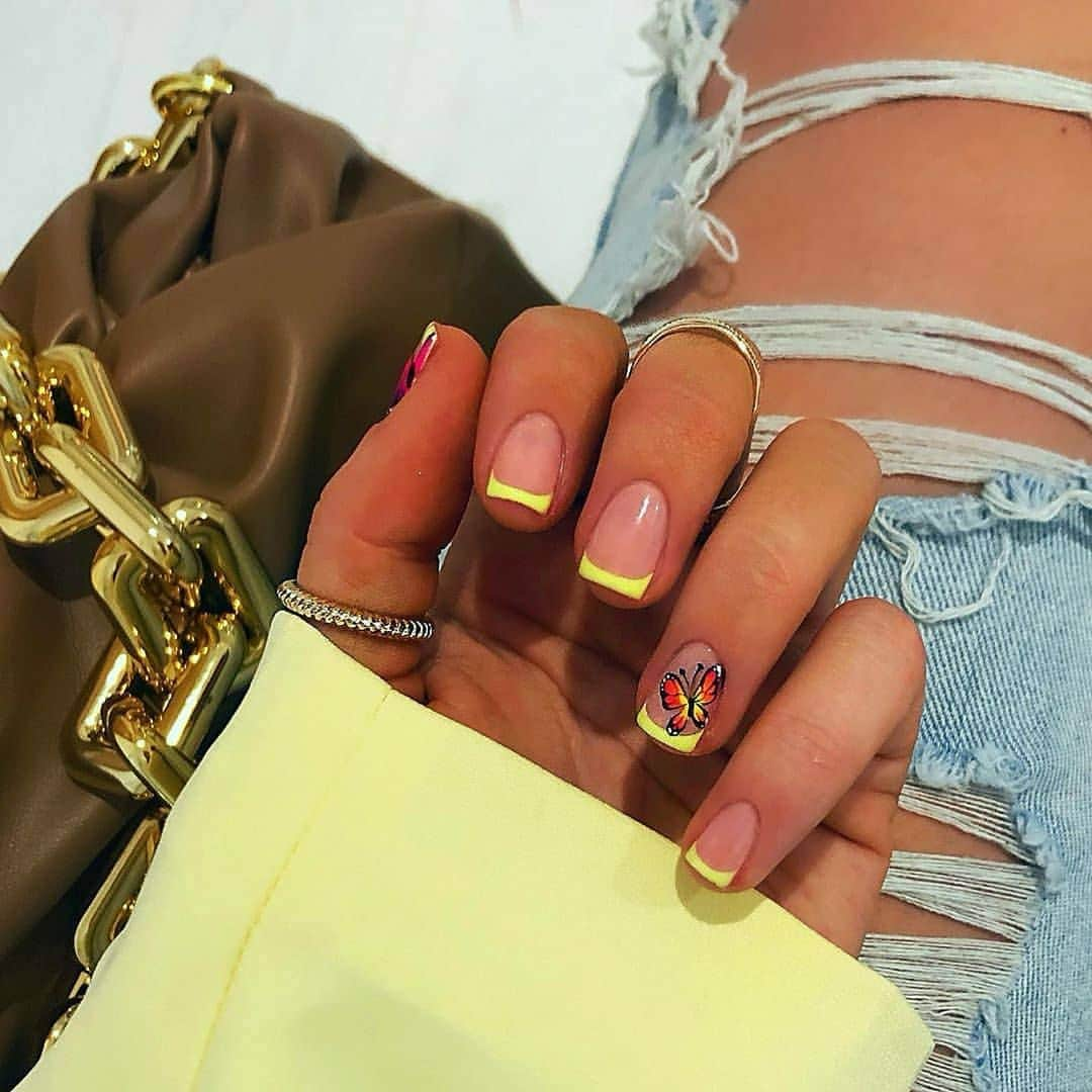 Public Desireさんのインスタグラム写真 - (Public DesireInstagram)「Comment what nails 𝙖𝙧𝙚 𝙢𝙤𝙧𝙚 𝙮𝙤𝙪 👀 𝟭, 𝟮 𝗢𝗥 𝟯 &&we might just slide into your DM's and 𝙜𝙞𝙛𝙩 𝙮𝙤𝙪 𝙖 𝙥𝙖𝙞𝙧 𝙤𝙛 𝙝𝙚𝙚𝙡𝙨 👀😍🔥😱 . www.publicdesire.com #quote #qotd #pdbae #trend #inspo #holiday @joelyoceannails」9月4日 4時09分 - publicdesire