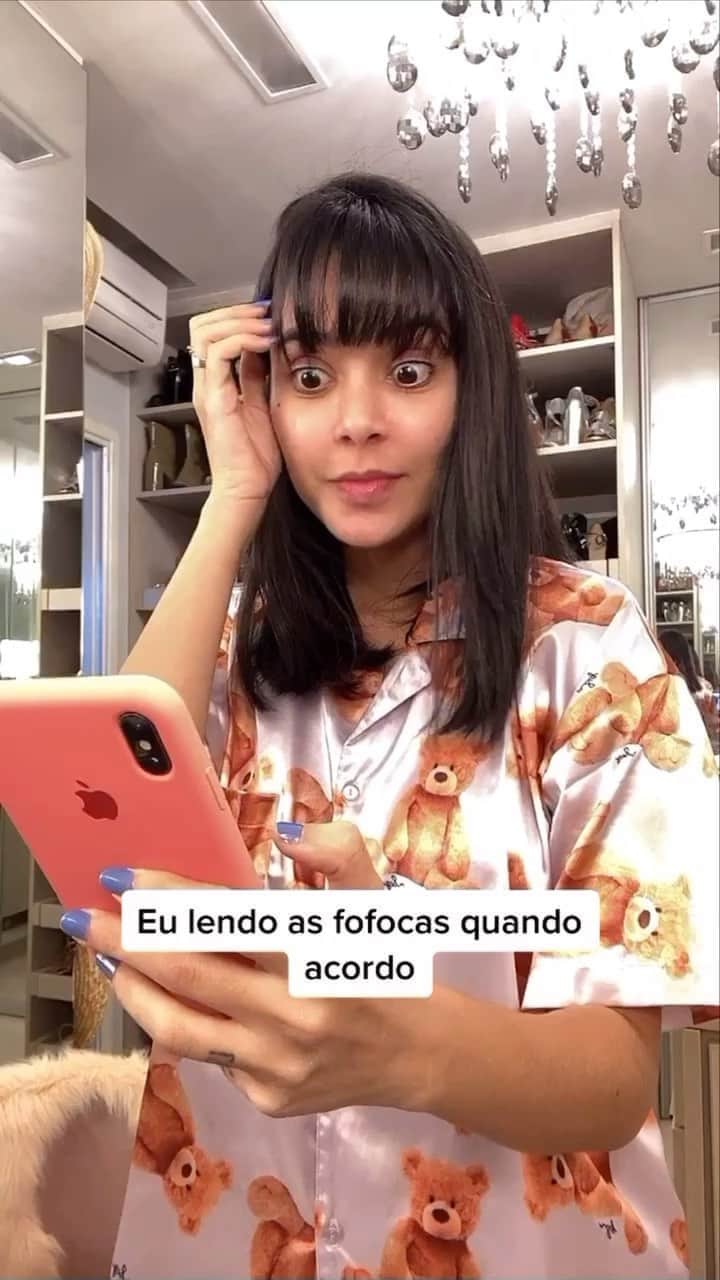 Gabriela Salesのインスタグラム：「Ela faz a fofoca delah kkkk Amo 😂」