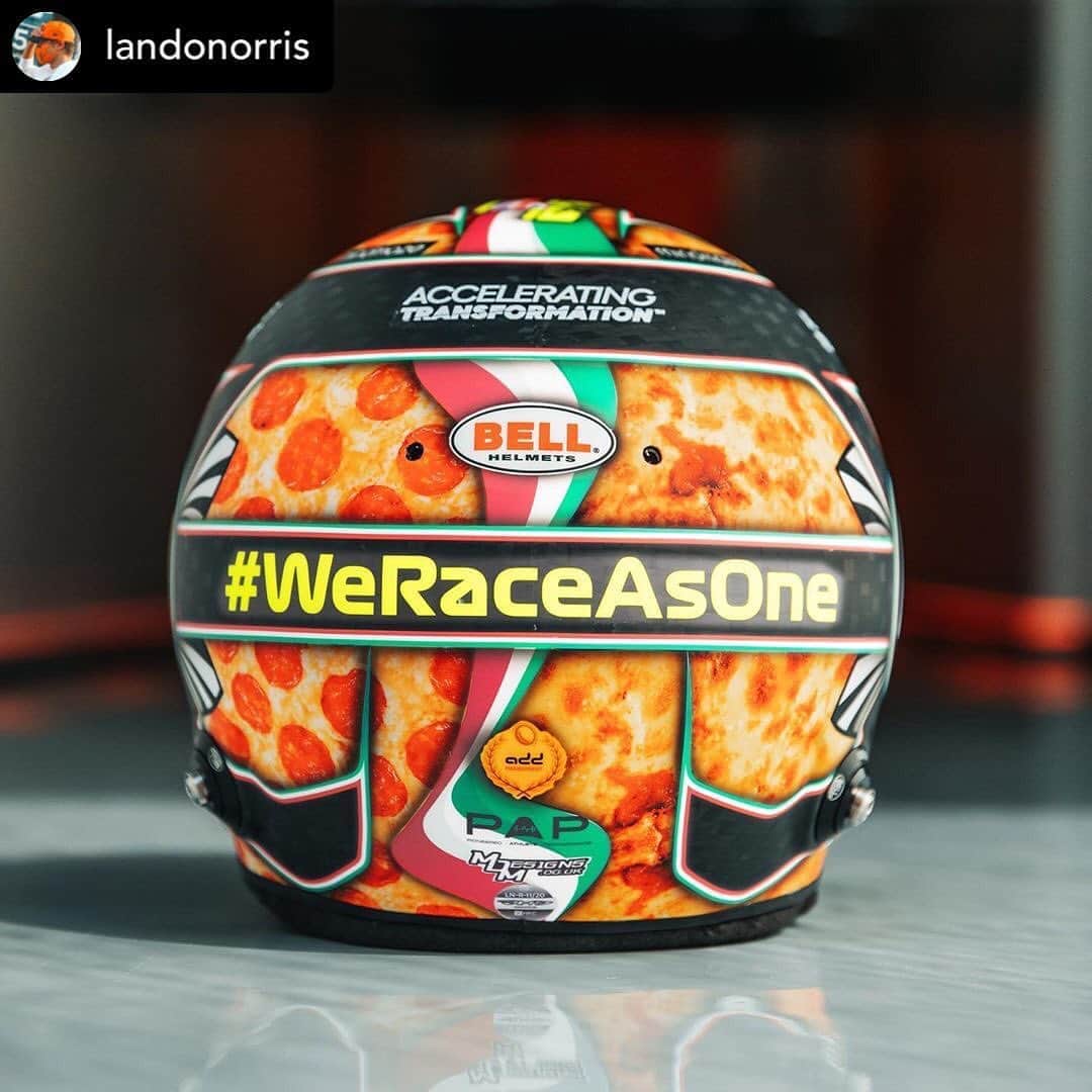 F1さんのインスタグラム写真 - (F1Instagram)「Pizza hat? 😆🍕 . Lando’s got a tasty new lid for this weekend’s racing at Monza 😋 Note @schecoperez no tuna and chips topping in sight! 😉 . Repost x @landonorris . Anyone got some salad cream? . #ItalianGP 🇮🇹 #Formula1 #F1」9月4日 4時59分 - f1