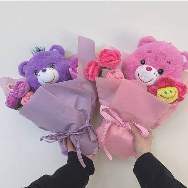 Move ムーブさんのインスタグラム写真 Move ムーブinstagram 大切なの韓国発人に送る ぬいぐるみ花束 ぬいぐるみで出来たお花やキャラクターを ラッピングしてプレゼントにするのが流行って いるんです 一番の魅力