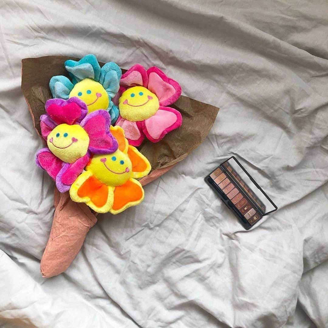 Move ムーブさんのインスタグラム写真 Move ムーブinstagram 大切なの韓国発人に送る ぬいぐるみ花束 ぬいぐるみで出来たお花やキャラクターを ラッピングしてプレゼントにするのが流行って いるんです 一番の魅力