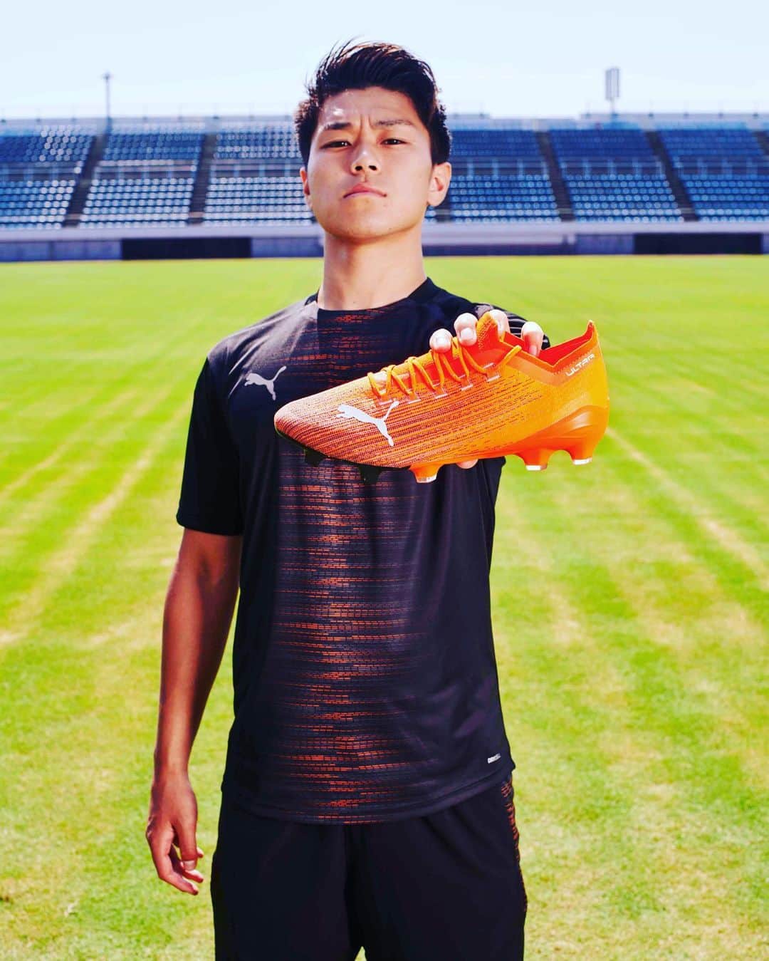 食野亮太郎のインスタグラム：「新しいスパイク👊💥💨  #サイソクアラワル#PUMAULTRA#PUMA#PUMAFOOTBALL @pumafootball_jp @pumajapan」