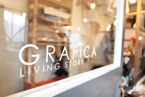hiraliさんのインスタグラム写真 - (hiraliInstagram)「新規取扱店舗のご紹介  広島にあるお店  GRAFICA LIVING STORE @graficalivingstore   食堂兼カフェ「ダイニングルーム」が提案するライフスタイルショップとしてオープンしています。 取り扱い商品はデイリーウェア、食器、フレグランス、スキンケアアイテムなど。 暮らしがまるごと詰まったセレクトが魅力です。親しみやすくシンプルで長く使えるものばかり。  広島にはまだ展開の少ないhirali 。少しでも多く広島の方に届きますように。  GRAFICA LIVING STORE 住所：広島市西区楠木2-13-1 工藤ビル1F南側  ◾️ホームページ http://takenosenko.jp/  #キナリノ#キナリノモール #hirali#ひらり#てぬぐい#手ぬぐい#竹野染工#actus  #丁寧な暮らし#今日のてぬぐい#手ぬぐいのある暮らし #伝統工芸#布#生地#テキスタイル#北欧 #traditional #madeinjapan #ロール捺染  #暮らし#暮らしの雑貨#雑貨#Oo#ワォ#堺市#注染#晒#マスク  ◾️ 実用新案申請中◾️  「手ぬぐいスヌード」「リバーシブル染色」 ◾️商標登録申請中◾️ 「てぬぐいスヌード」「てぬぐいスヌードOo」」9月3日 20時42分 - hiralitenugui